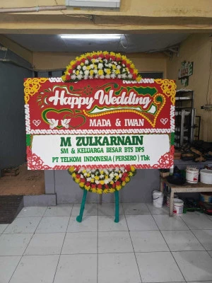 Papan Bunga di Damarsari Cepiring